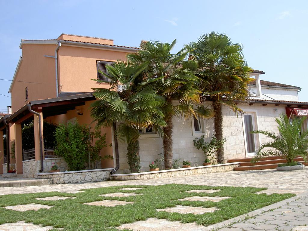 Apartments Kori Фунтана Экстерьер фото